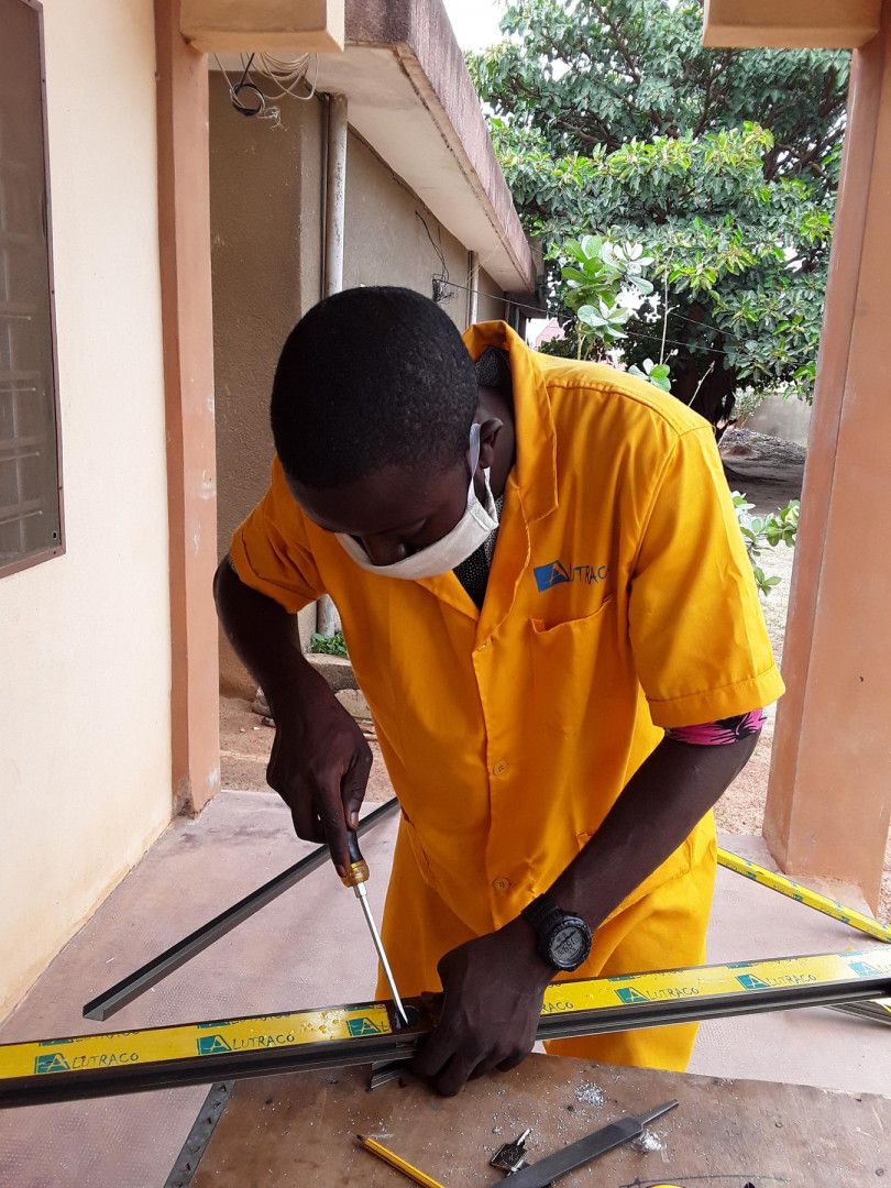 renforcement-des-capacit-s-des-menuisiers-aluminium-de-parakou-un